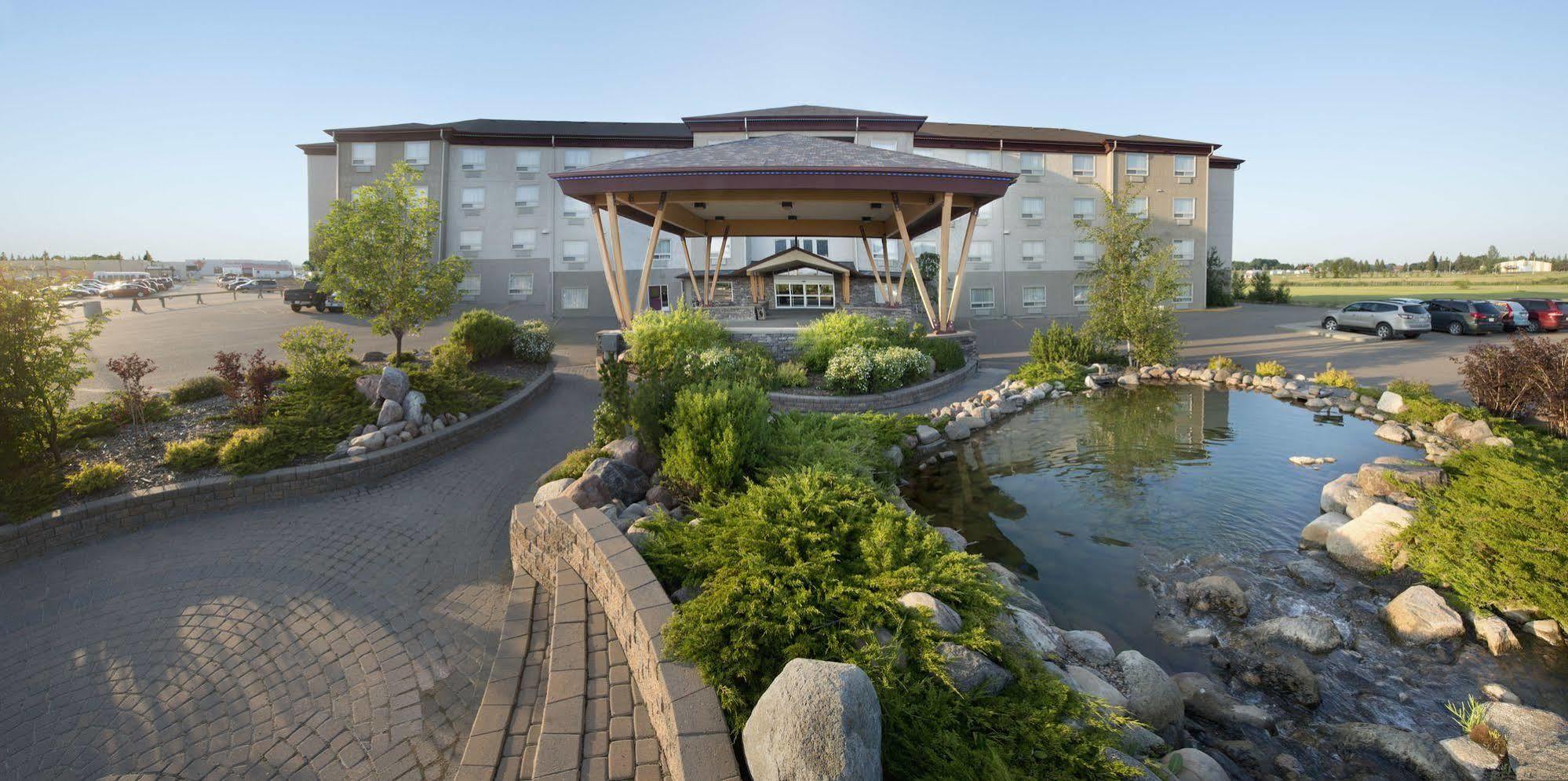 Gold Eagle Lodge Север Батлфорд Экстерьер фото